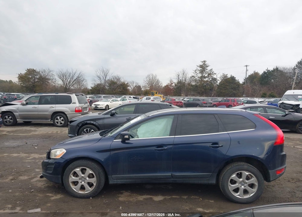 2013 VOLVO XC60 3.2 PREMIER VIN: YV4940DZ4D2367933