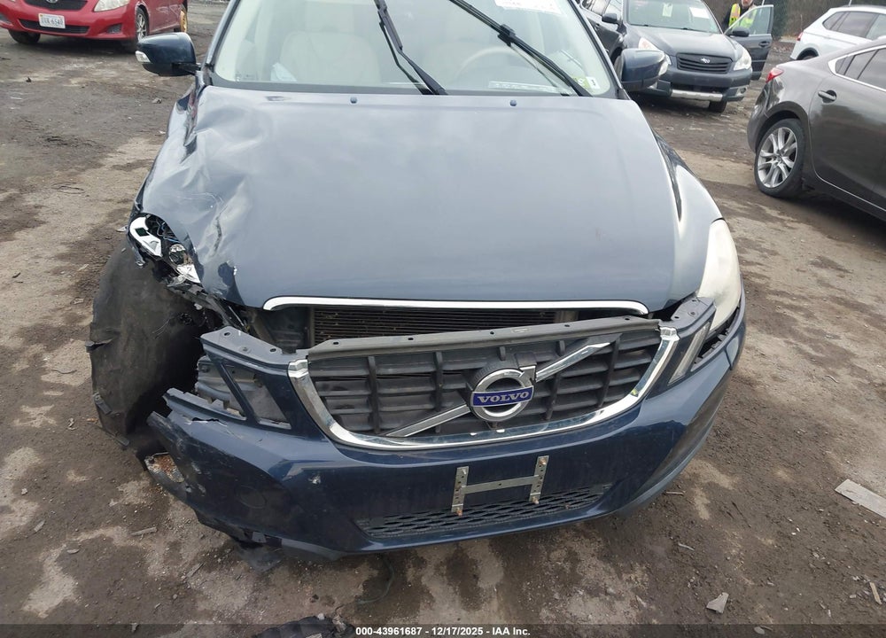 2013 VOLVO XC60 3.2 PREMIER VIN: YV4940DZ4D2367933