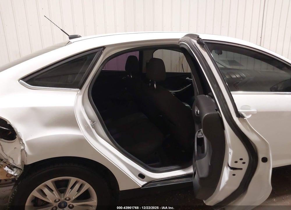 2012 FORD FOCUS SEL VIN: 1FAHP3H29CL376064