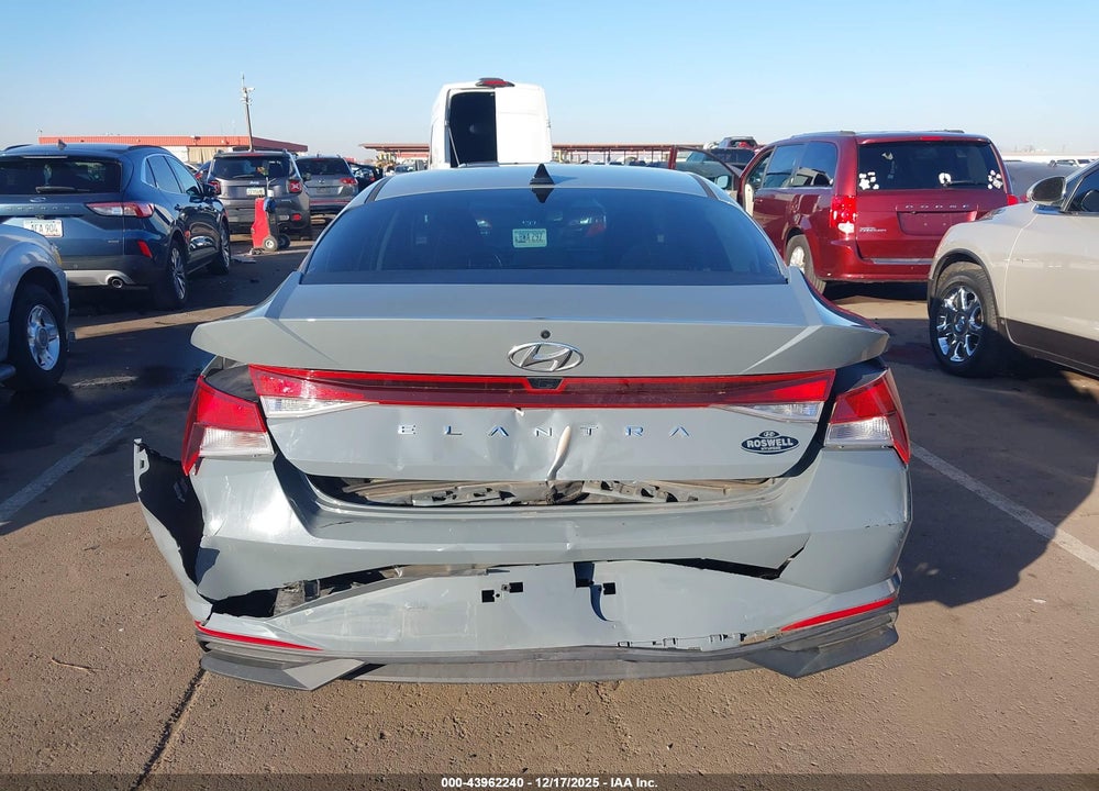 2022 HYUNDAI ELANTRA SEL VIN: KMHLS4AG1NU323219
