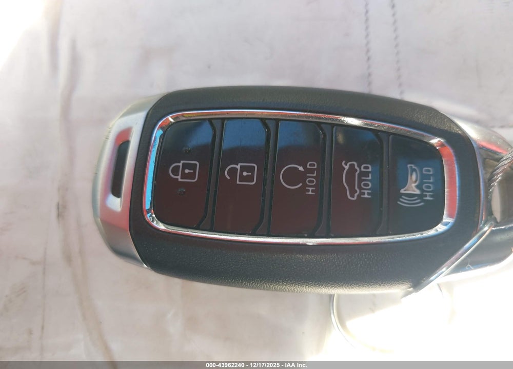 2022 HYUNDAI ELANTRA SEL VIN: KMHLS4AG1NU323219