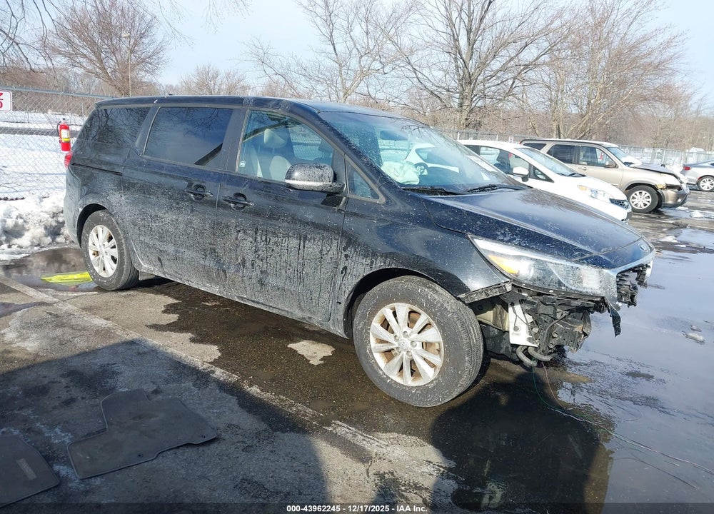 2018 KIA SEDONA LX VIN: KNDMB5C12J6380874