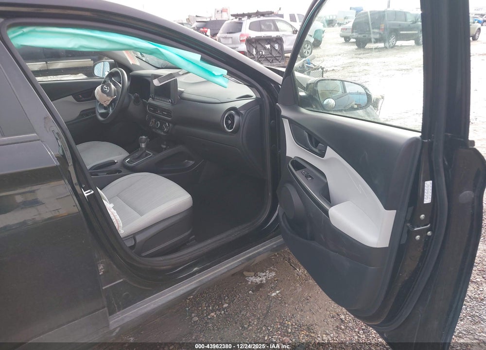 2022 HYUNDAI KONA SEL VIN: KM8K6CAB0NU841045