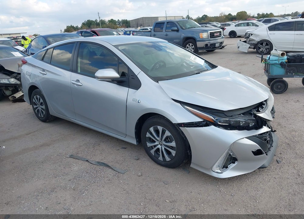 2021 TOYOTA PRIUS PRIME LE VIN: JTDKAMFP8M3196470