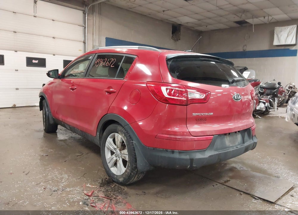 2011 KIA SPORTAGE LX VIN: KNDPBCA27B7027071