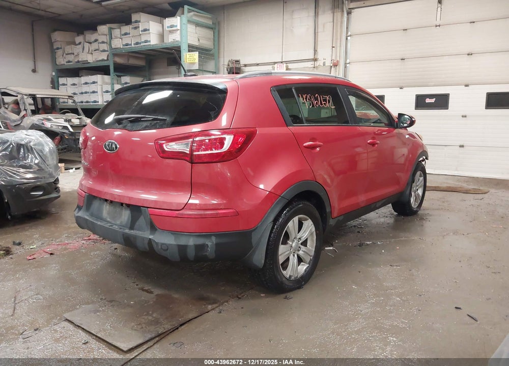 2011 KIA SPORTAGE LX VIN: KNDPBCA27B7027071