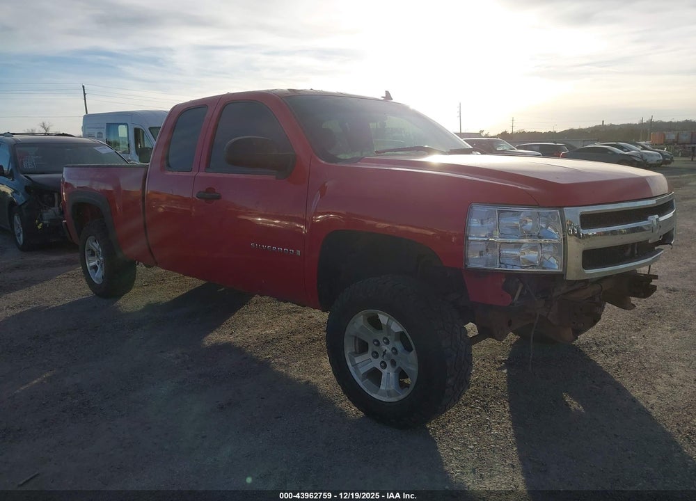 2008 CHEVROLET SILVERADO 1500 LT1 VIN: 1GCEK19018Z179438