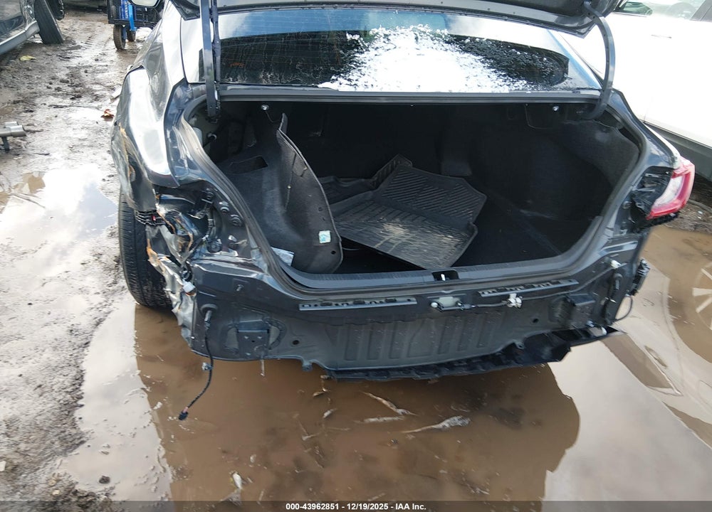 2025 TOYOTA CAMRY SE VIN: 4T1DAACK0SU117070