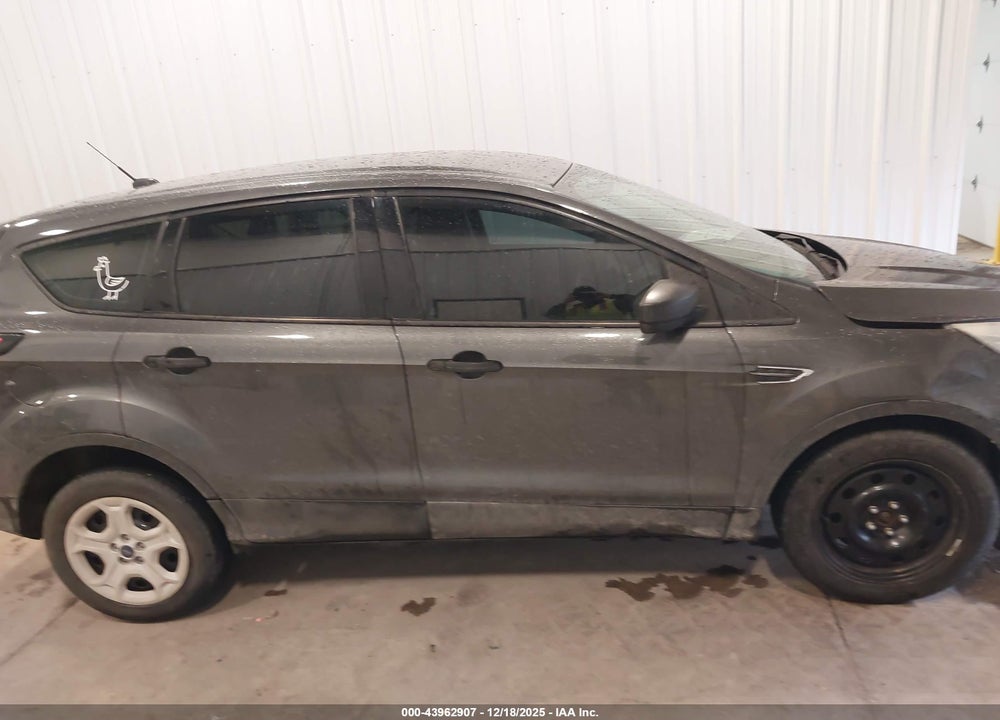 2017 FORD ESCAPE S VIN: 1FMCU0F7XHUD53139