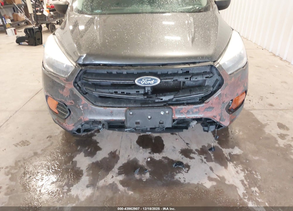 2017 FORD ESCAPE S VIN: 1FMCU0F7XHUD53139