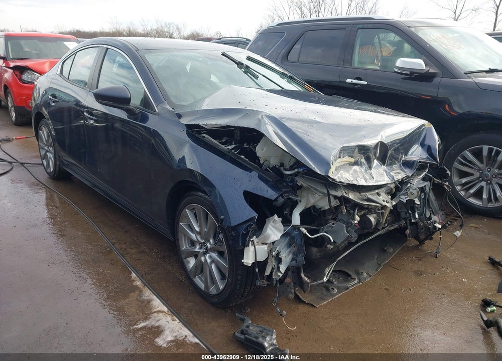 2021 MAZDA 3 SELECT VIN: JM1BPBBL4M1333194