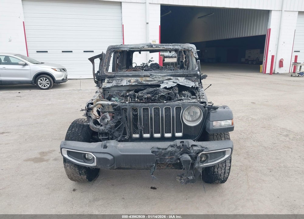 2020 JEEP WRANGLER UNLIMITED SAHARA 4X4 VIN: 1C4HJXEG8LW184085