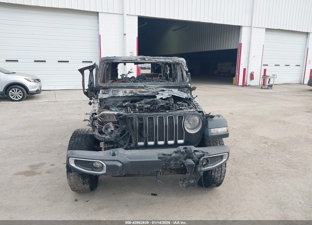2020 JEEP WRANGLER UNLIMITED SAHARA 4X4 VIN: 1C4HJXEG8LW184085