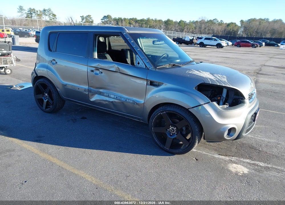 2012 KIA SOUL + VIN: KNDJT2A60C7377210
