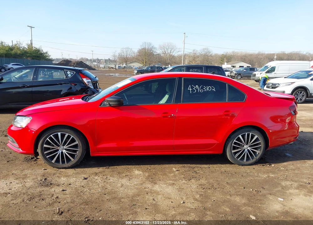 2017 VOLKSWAGEN JETTA 1.8T SPORT VIN: 3VWD17AJXHM402175