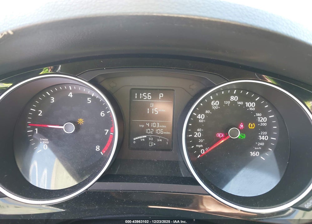 2017 VOLKSWAGEN JETTA 1.8T SPORT VIN: 3VWD17AJXHM402175