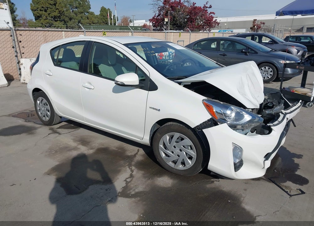 2015 TOYOTA PRIUS C ONE VIN: JTDKDTB38F1111243