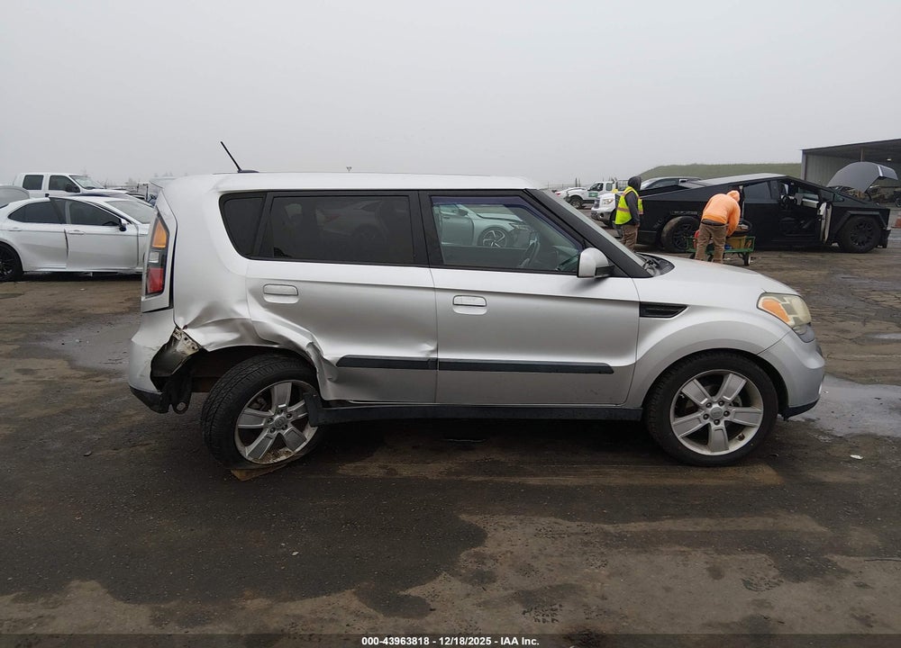 2010 KIA SOUL SPORT VIN: KNDJT2A23A7176766