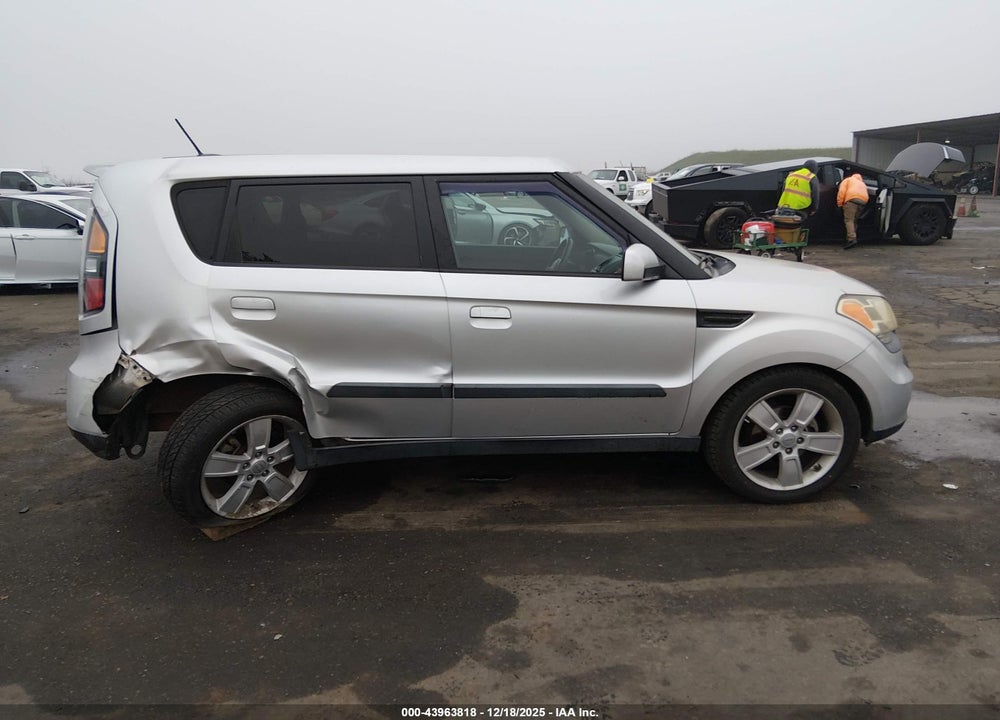 2010 KIA SOUL SPORT VIN: KNDJT2A23A7176766