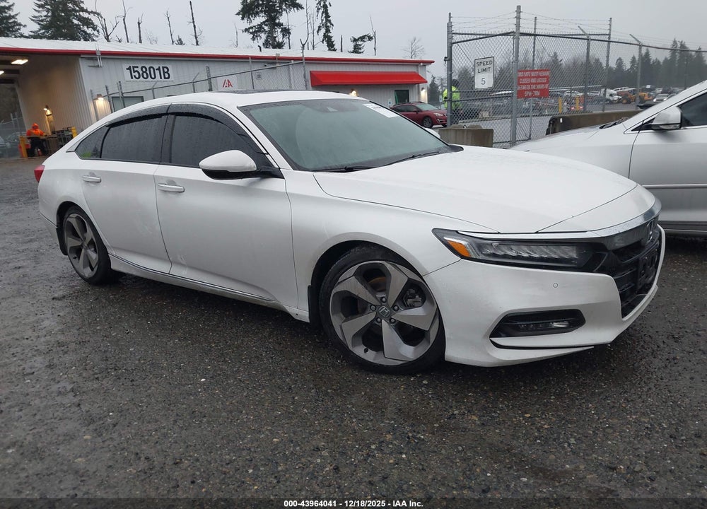 2018 HONDA ACCORD TOURING VIN: 1HGCV1F90JA175761