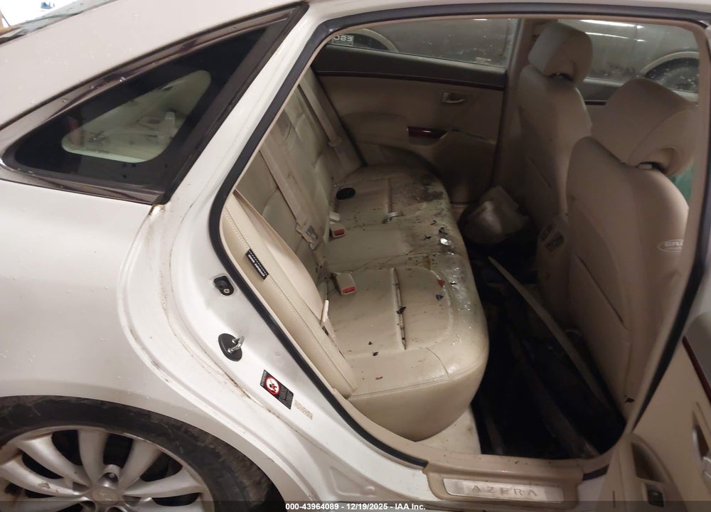 2008 HYUNDAI AZERA LIMITED VIN: KMHFC46F68A273501