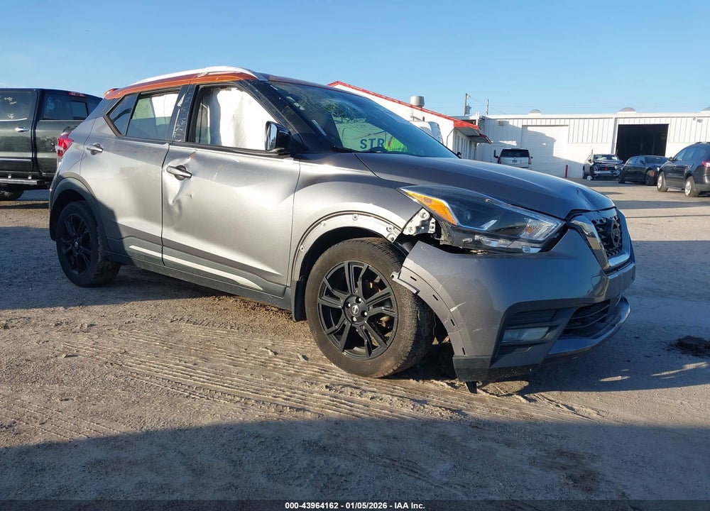 2020 NISSAN KICKS SR XTRONIC CVT VIN: 3N1CP5DVXLL570139
