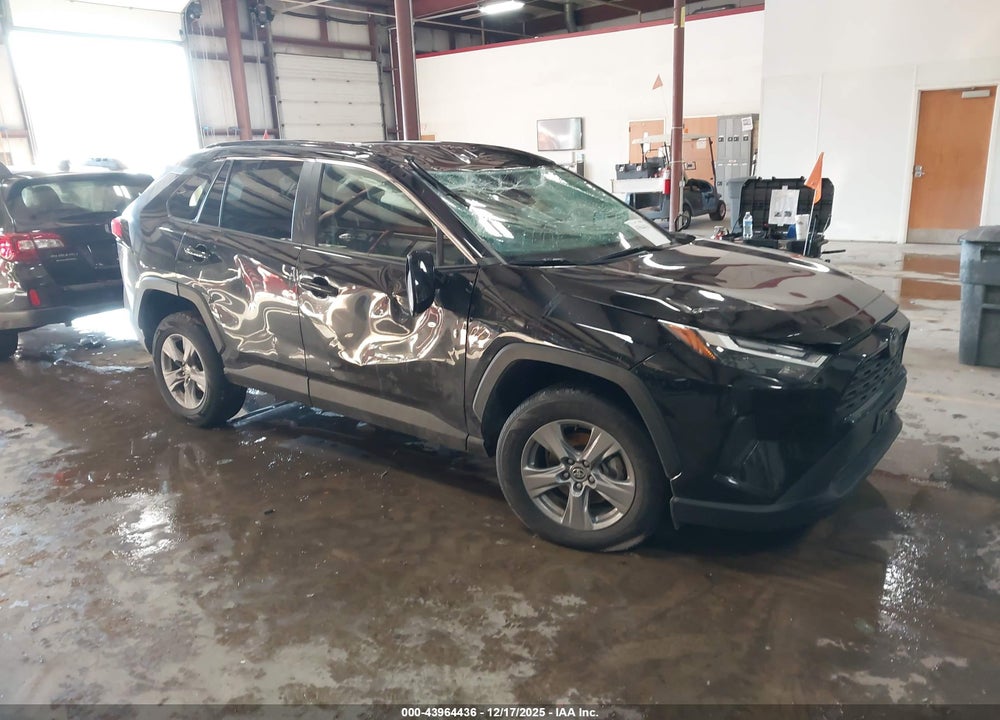 2024 TOYOTA RAV4 XLE VIN: 2T3P1RFV0RW424211