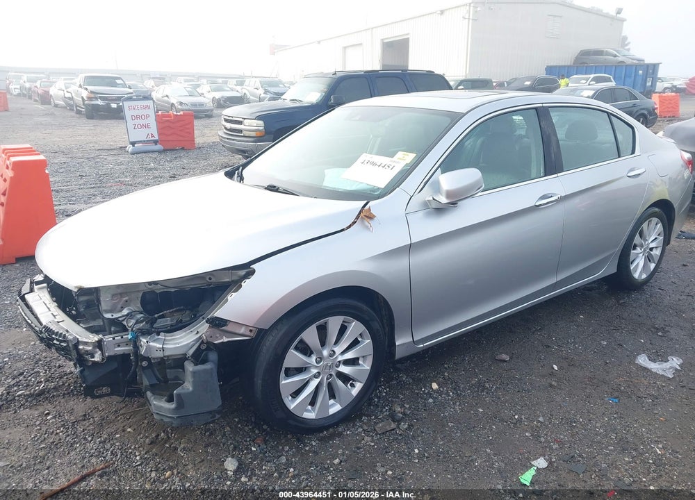 2015 HONDA ACCORD EX-L VIN: 1HGCR2F82FA161840