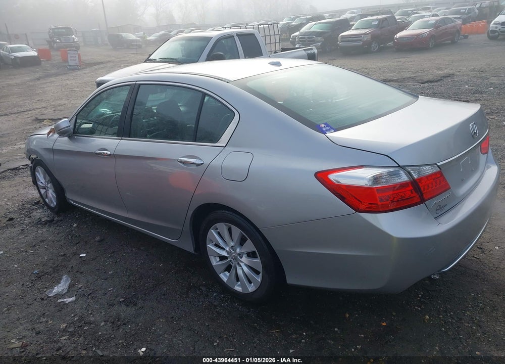 2015 HONDA ACCORD EX-L VIN: 1HGCR2F82FA161840