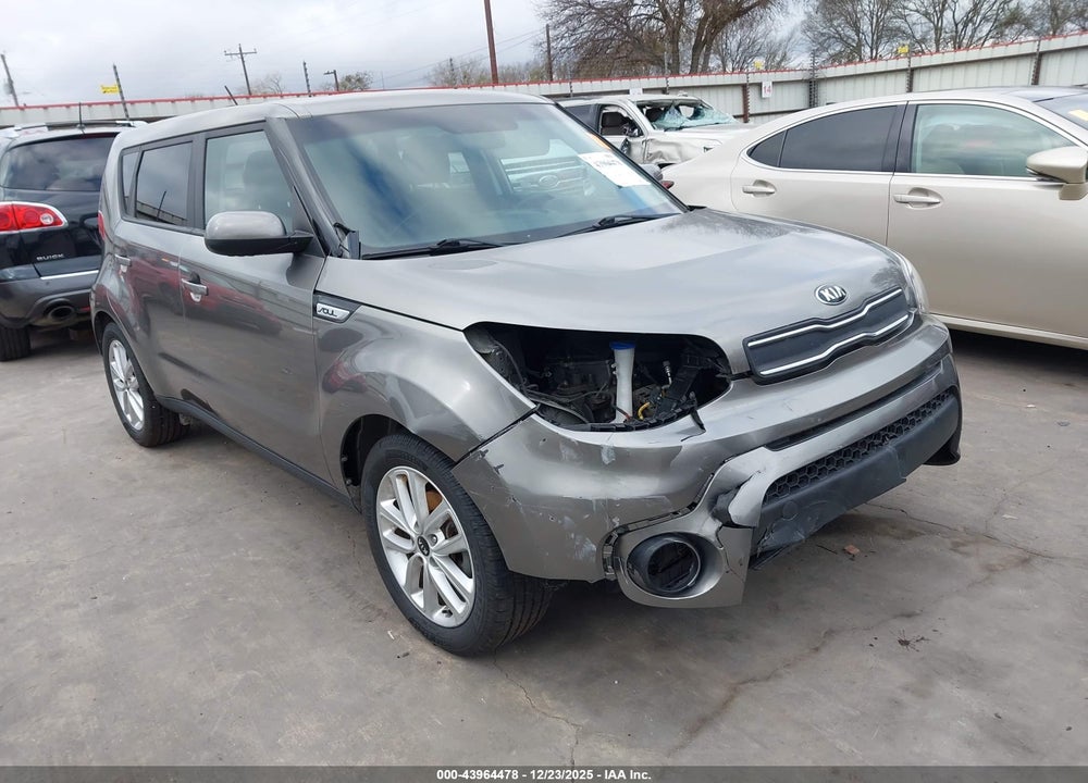 2019 KIA SOUL + VIN: KNDJP3A51K7697183