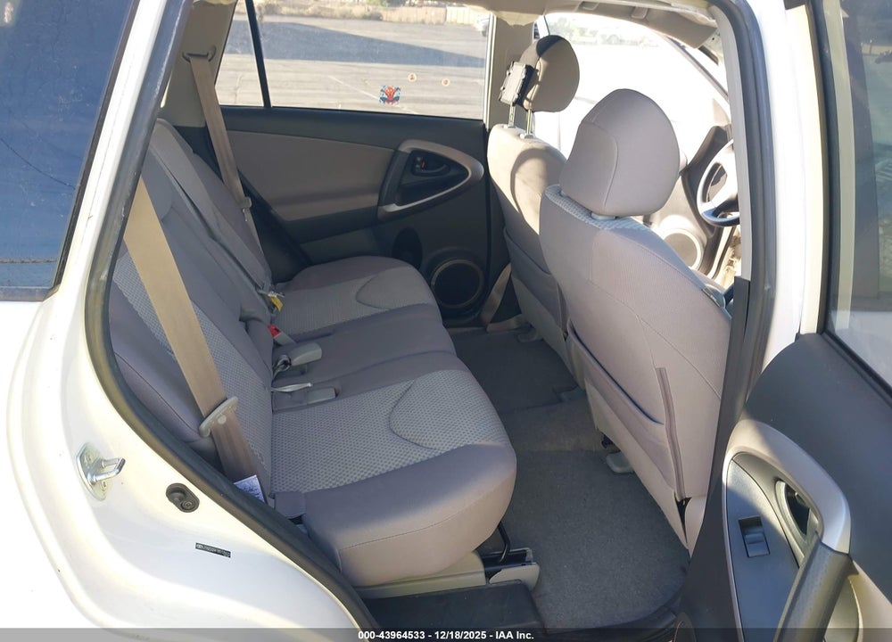 2008 TOYOTA RAV4 VIN: JTMZD33V185105522