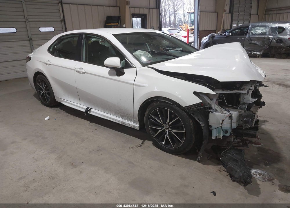 2021 TOYOTA CAMRY SE VIN: 4T1G11AK1MU467911