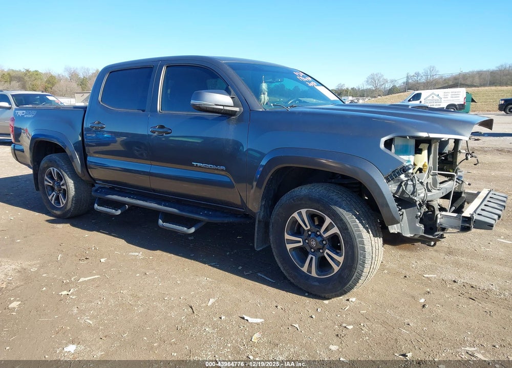 2017 TOYOTA TACOMA TRD SPORT VIN: 3TMCZ5AN7HM050011