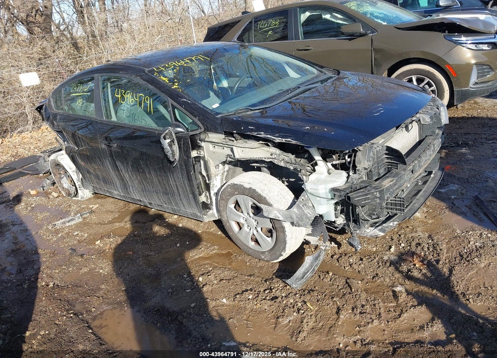 2018 KIA FORTE LX VIN: 3KPFL4A77JE247867