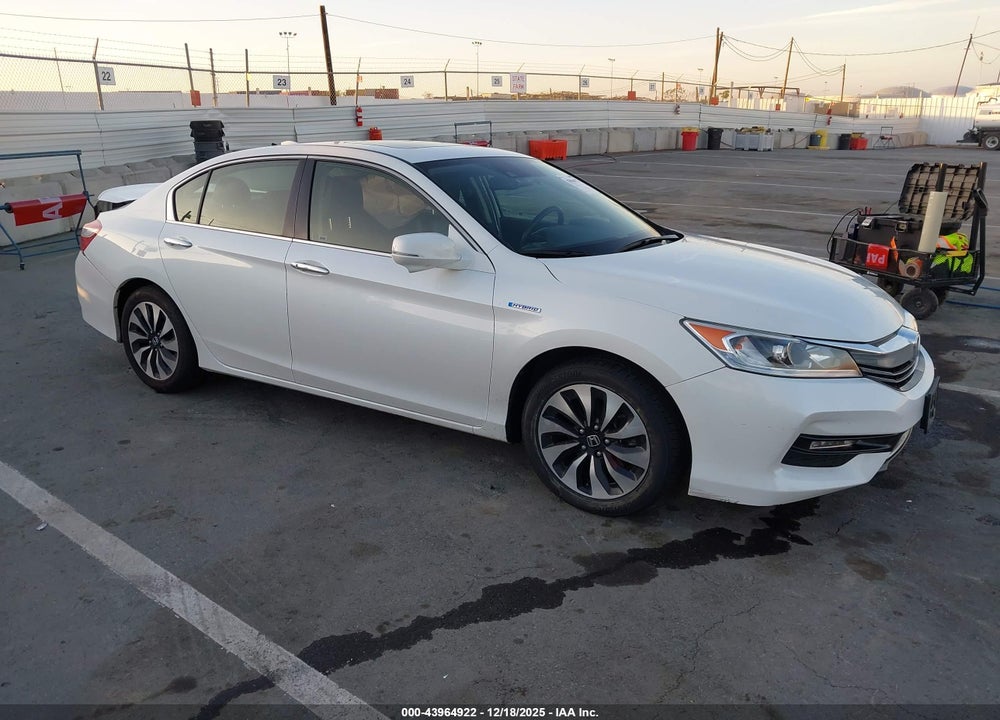 2017 HONDA ACCORD HYBRID EX-L VIN: JHMCR6F59HC025982