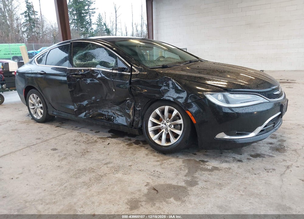 2015 CHRYSLER 200 C VIN: 1C3CCCCBXFN575189