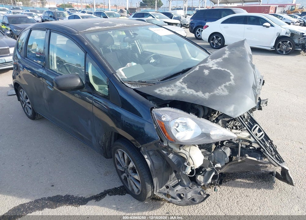2012 HONDA FIT SPORT VIN: JHMGE8H58CC024014