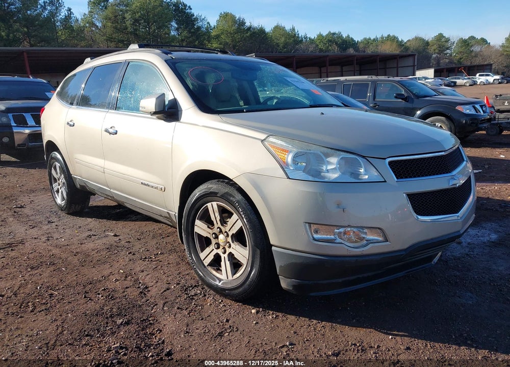 2010 CHEVROLET TRAVERSE LT VIN: 1GNLRGED2AS107569