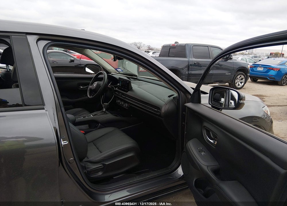 2024 HONDA HR-V 2WD EX-L/2WD EX-L W/O BSI VIN: 3CZRZ1H74RM752597