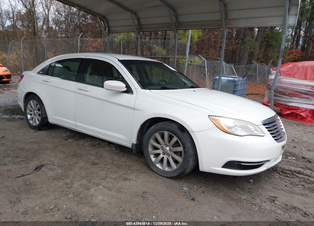 2011 CHRYSLER 200 TOURING VIN: 1C3BC1FG3BN514185