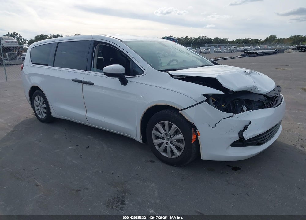 2018 CHRYSLER PACIFICA L VIN: 2C4RC1AG3JR187256