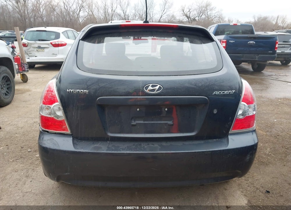 2009 HYUNDAI ACCENT GS VIN: KMHCM36C09U125022