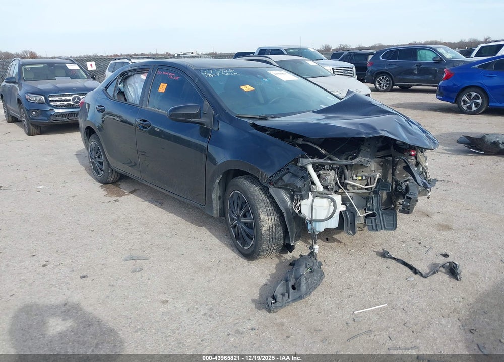2018 TOYOTA COROLLA LE VIN: 5YFBURHE4JP777273