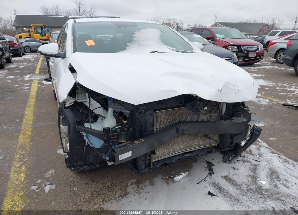 2019 HYUNDAI ELANTRA SEL VIN: 5NPD84LF3KH470465