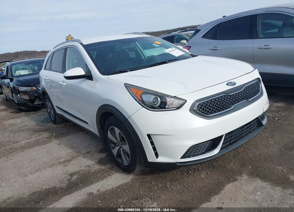 2017 KIA NIRO LX VIN: KNDCB3LC9H5088527