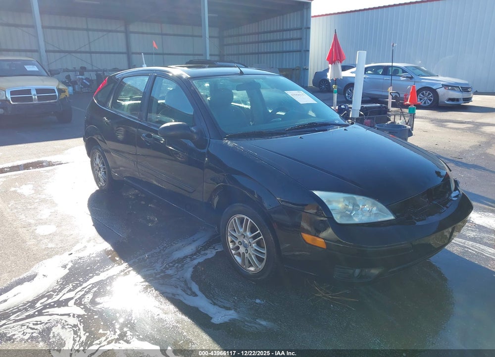 2005 FORD FOCUS ZX5 VIN: 3FAFP37N65R127700