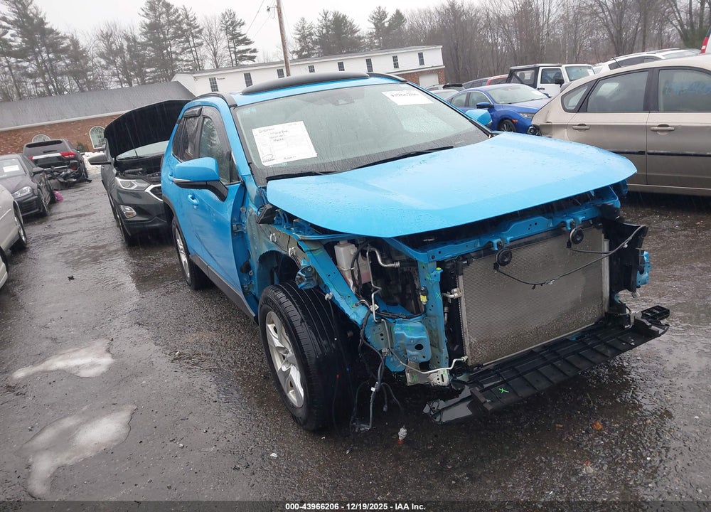 2019 TOYOTA RAV4 XLE VIN: 2T3P1RFV5KW038227