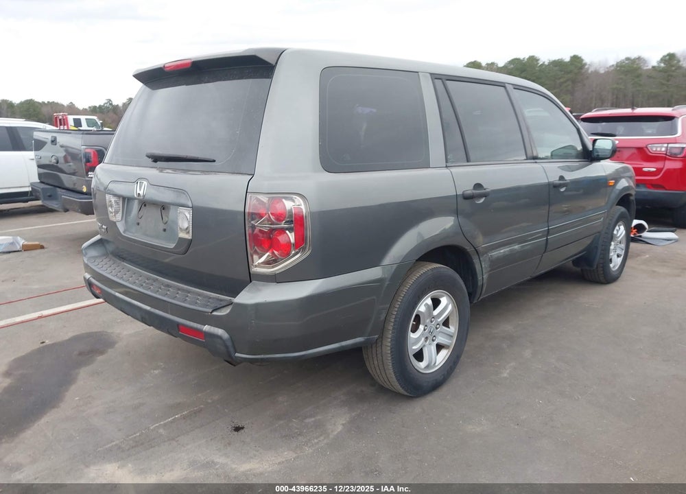 2007 HONDA PILOT LX VIN: 5FNYF28197B001153