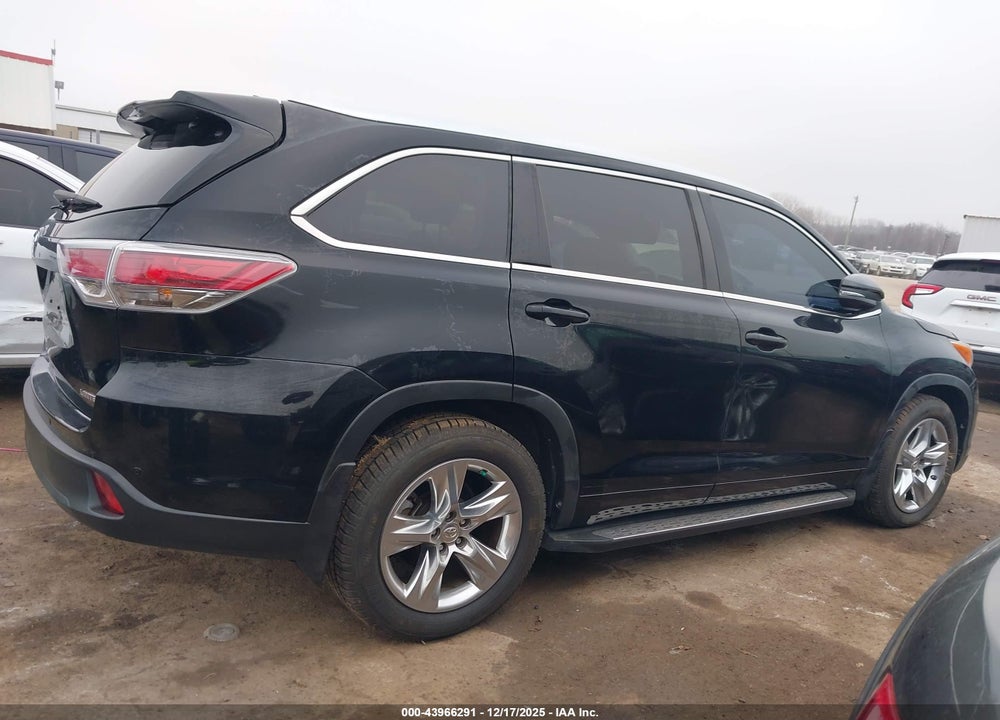 2014 PLATINUM TOYOTA HIGHLANDER LIMITED  V6 VIN: 5TDYKRFH8ES029197