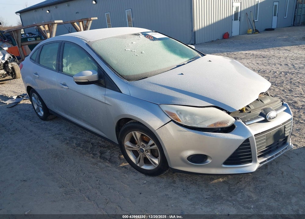2014 FORD FOCUS SE VIN: 1FADP3F27EL124558